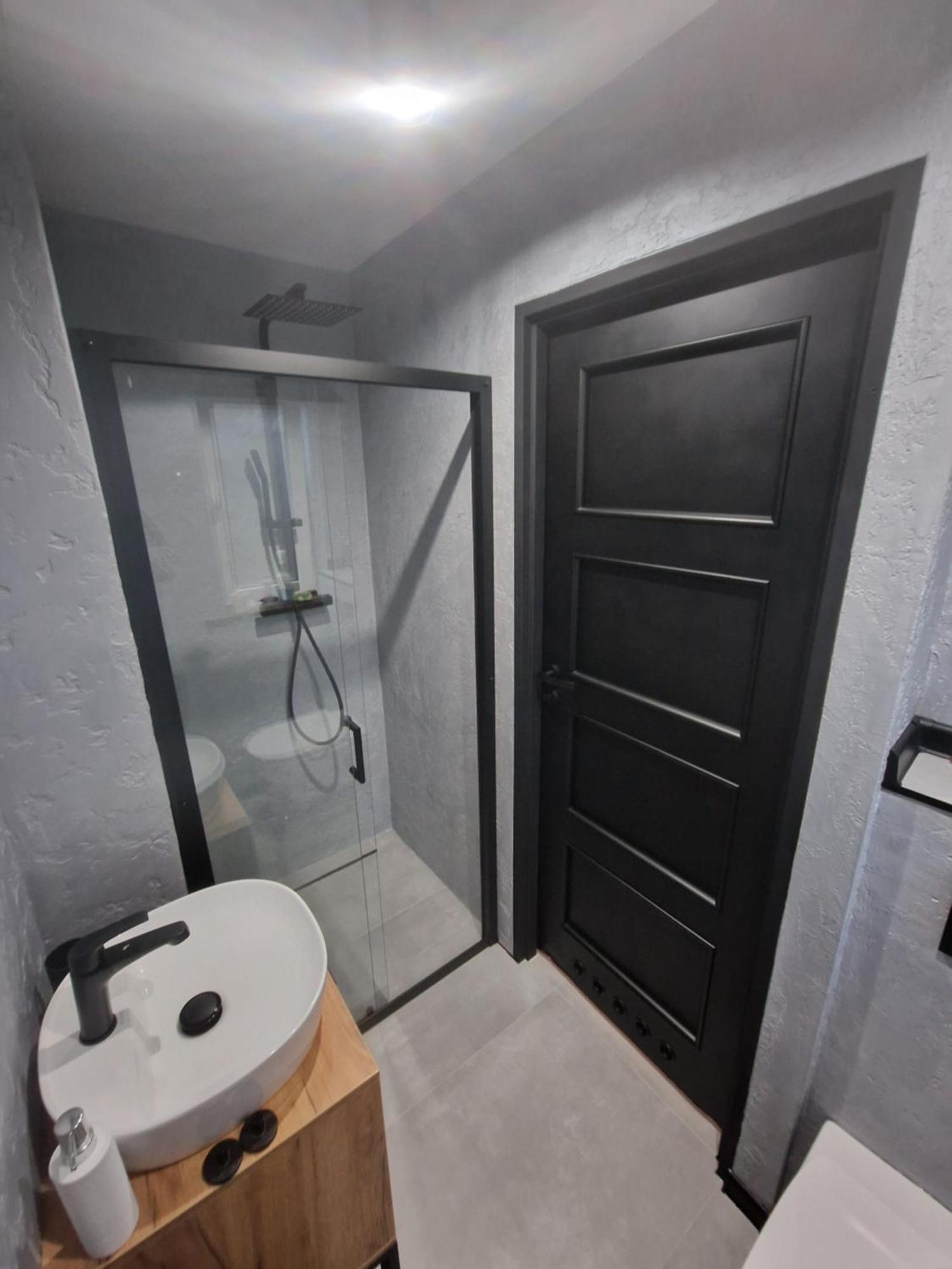 Apartamenty Pod Sosnami Ostroda Miedzylesie 6Os Luaran gambar