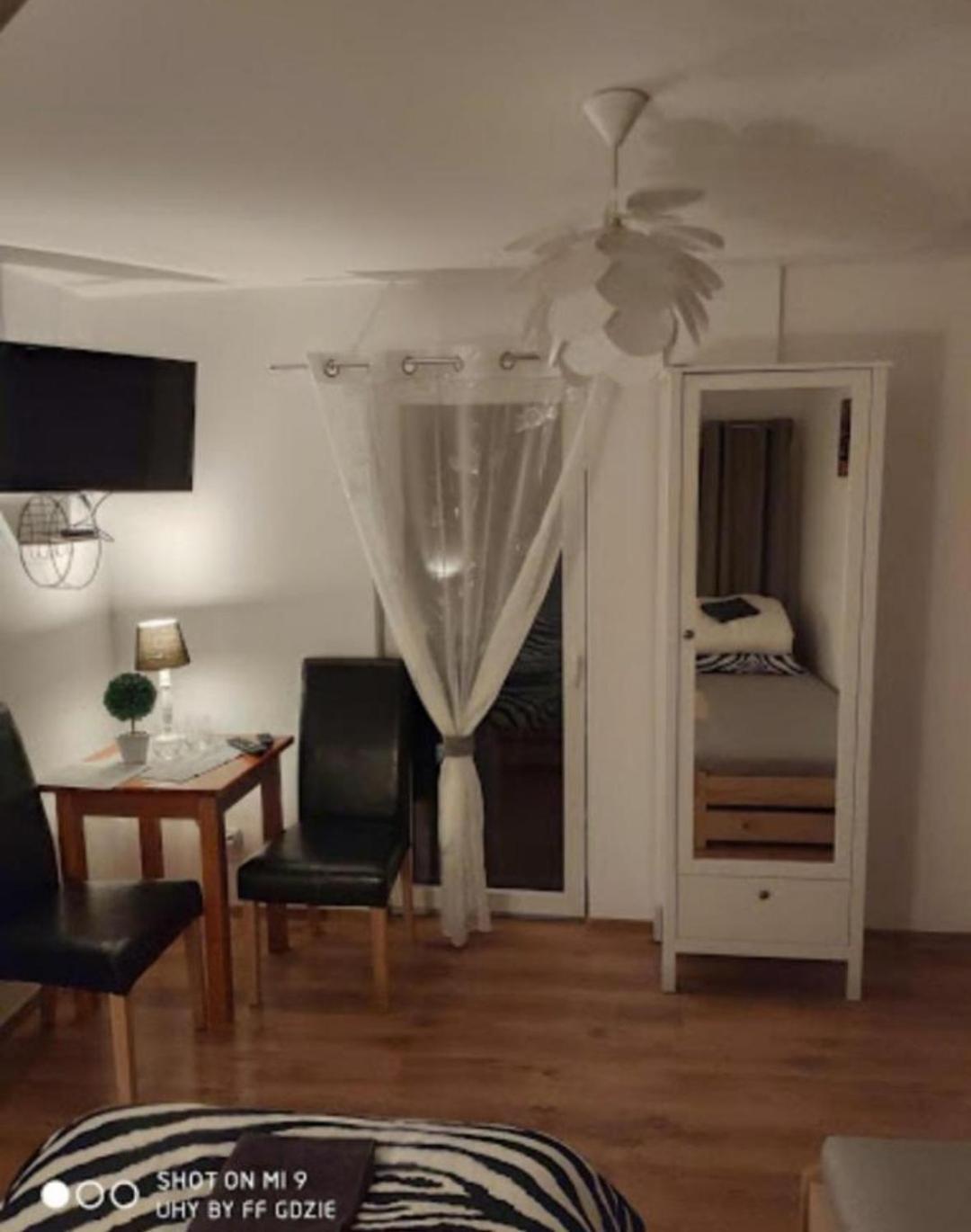 Apartamenty Pod Sosnami Ostroda Miedzylesie 6Os Bilik gambar